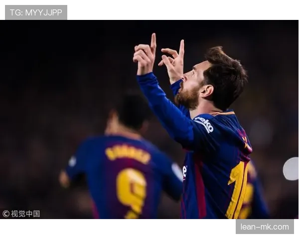 梅西巴萨一线队首秀惊艳全场，开启职业生涯辉煌新篇章